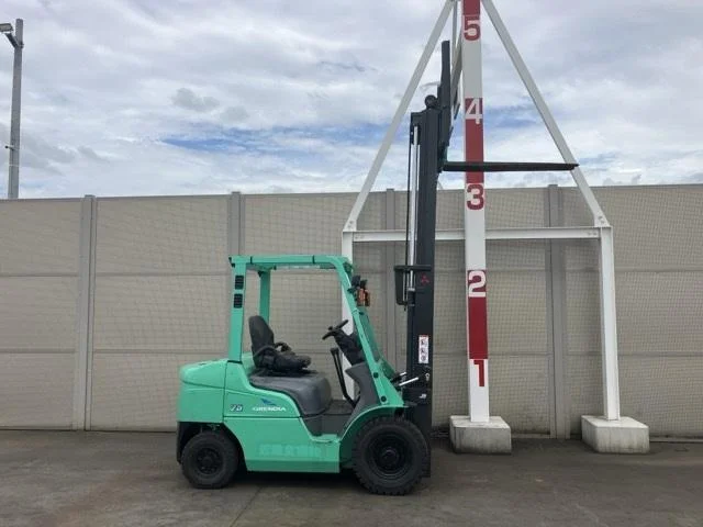 Forklift MITSUBISHI FGE25D 2010 - Image 12